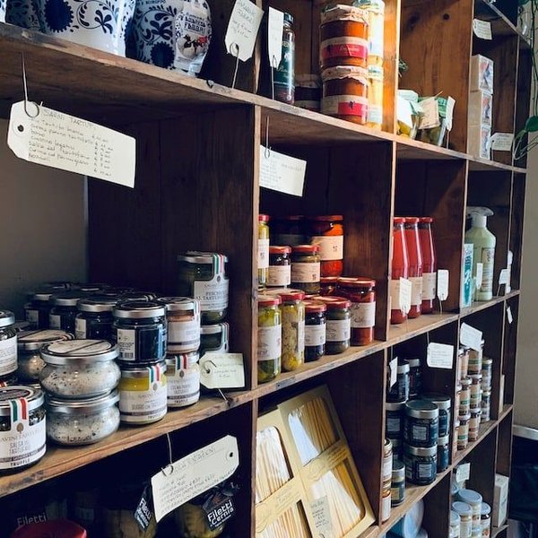 Épicerie fine : sélection de produits gourmets et boutiques d'exception
